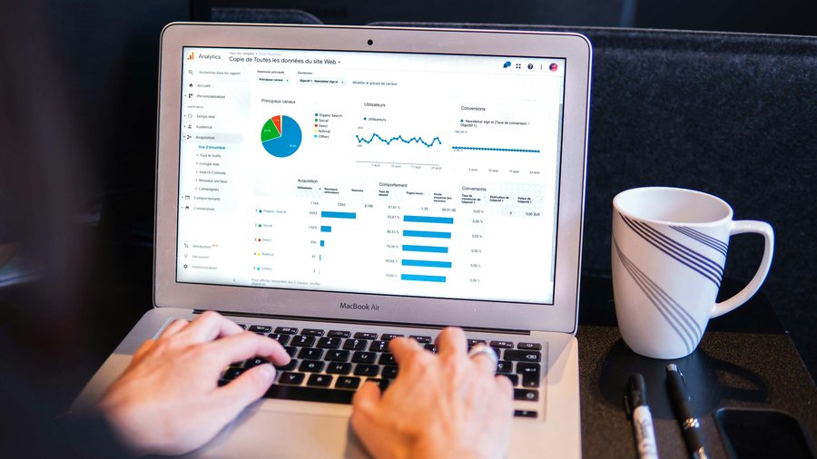 AI search evaluator jobs for beginners in 2026