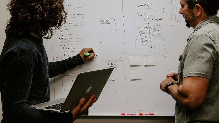 AI search evaluator jobs for beginners in 2026 pay and task types