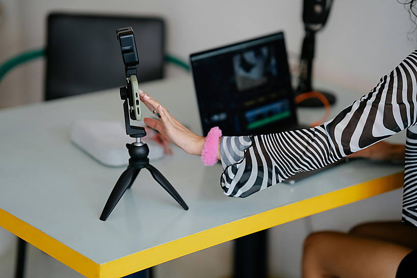Remote Social Media Manager Jobs for Beginners social media workspace
