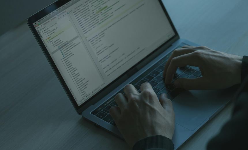Online fraud and phishing warning for remote job seekers
