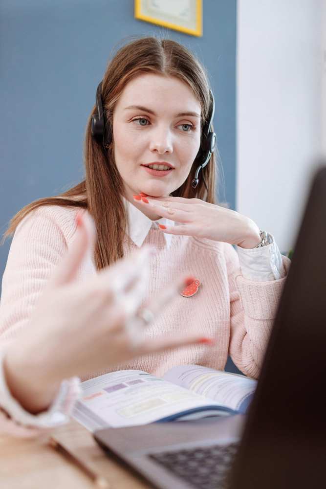 Online Tutoring Jobs pay and earning potential with books and study material