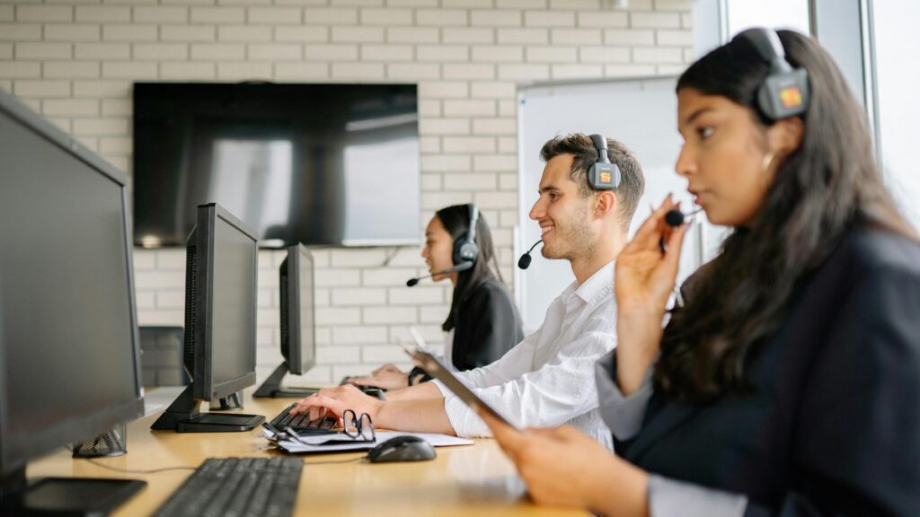 Remote call center jobs for beginners in 2026